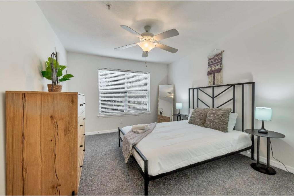 Ferienwohnung Scenic And Vibrant 1Br With Balcony Gym Pool Bradenton Exterior foto